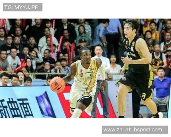 福特森三双广厦豪取10连胜真正的考验却还在后头